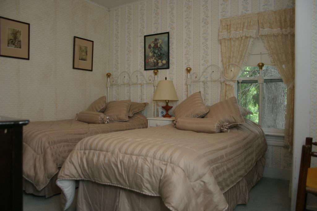 Inn At Starlight Lake & Restaurant Zewnętrze zdjęcie