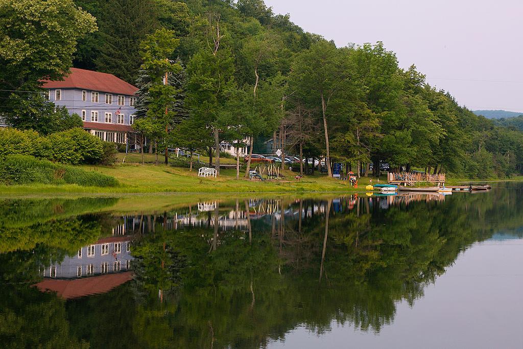 Inn At Starlight Lake & Restaurant Zewnętrze zdjęcie