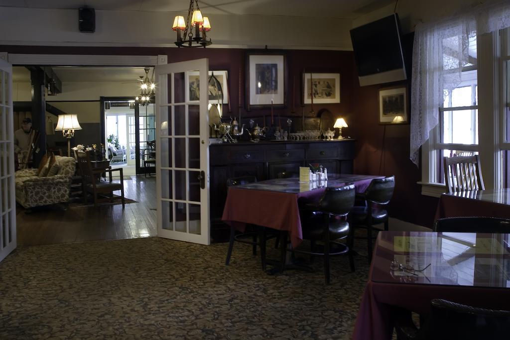 Inn At Starlight Lake & Restaurant Zewnętrze zdjęcie